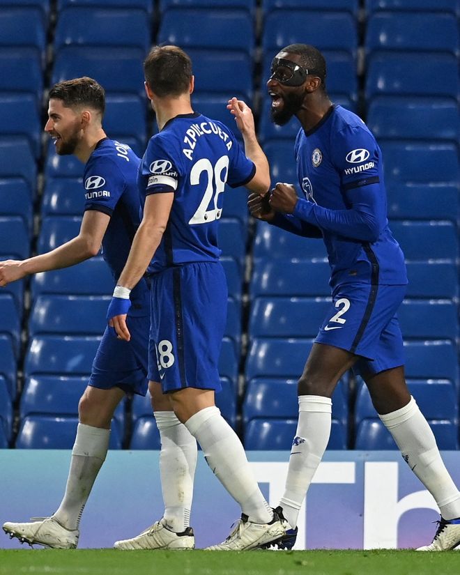 转会硝烟：亚特兰大截胡抢下25岁国脚，罗马迅速抢18岁天赋射手