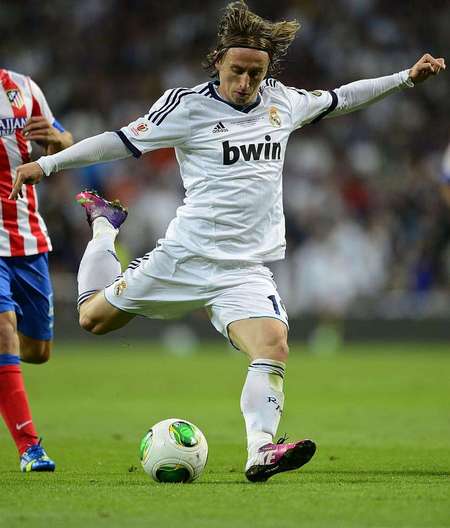 《噬血代码2》团队揭晓：多结局新武器与战斗进化系统