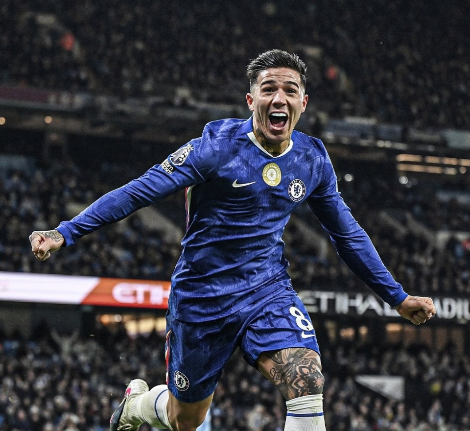 电竞战队年度阵容调整公告