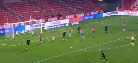 东契奇34+8湖人拒灰熊逆转避连败！41岁詹姆斯31+9拉拉维亚21+9